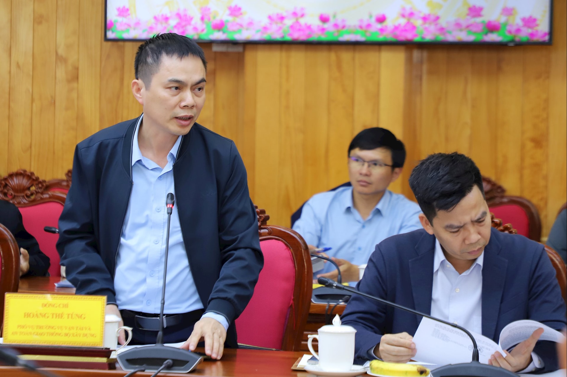 Đại diện Bộ Xây dựng thông tin về việc khắc phục một số tuyến đường, công trình bị hư hại do thiên tai