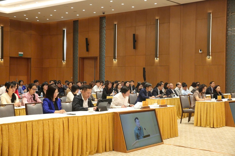 Đảng ủy Chính phủ tổ chức Hội nghị Thông tin chuyên đề quý IV/2025- Ảnh 2. Đảng ủy Chính phủ tổ chức Hội nghị Thông tin chuyên đề quý IV/2025- Ảnh 2.