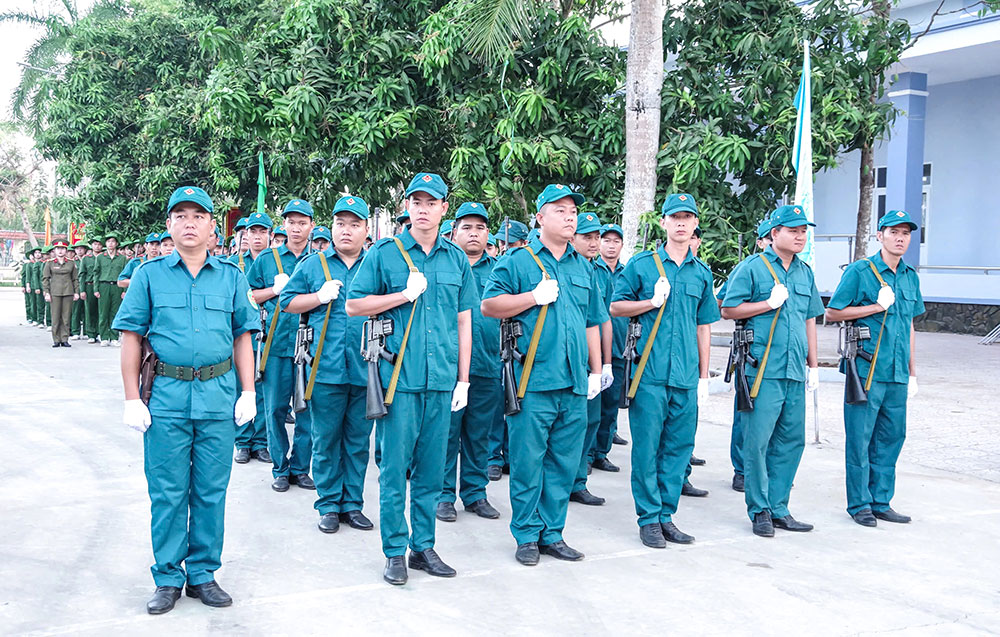 Xây dựng lực lượng dân quân tự vệ rộng khắp, vững mạnh về mọi mặt. Ảnh: NGUYỄN THỊNH