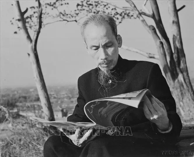 Đạo đức Hồ Chí Minh - Biểu tượng văn hóa sáng ngời