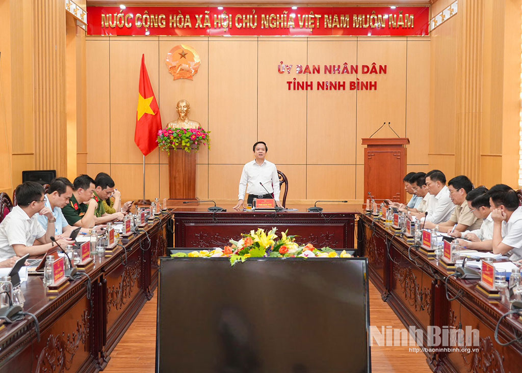 Các đại biểu tham dự hội nghị.