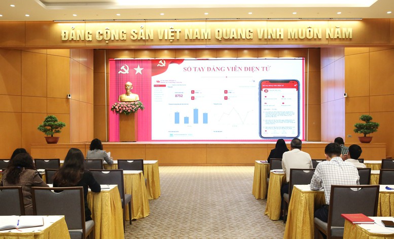 Tập huấn Sổ tay đảng viên điện tử, sẵn sàng triển khai đồng bộ trên toàn Đảng- Ảnh 1.