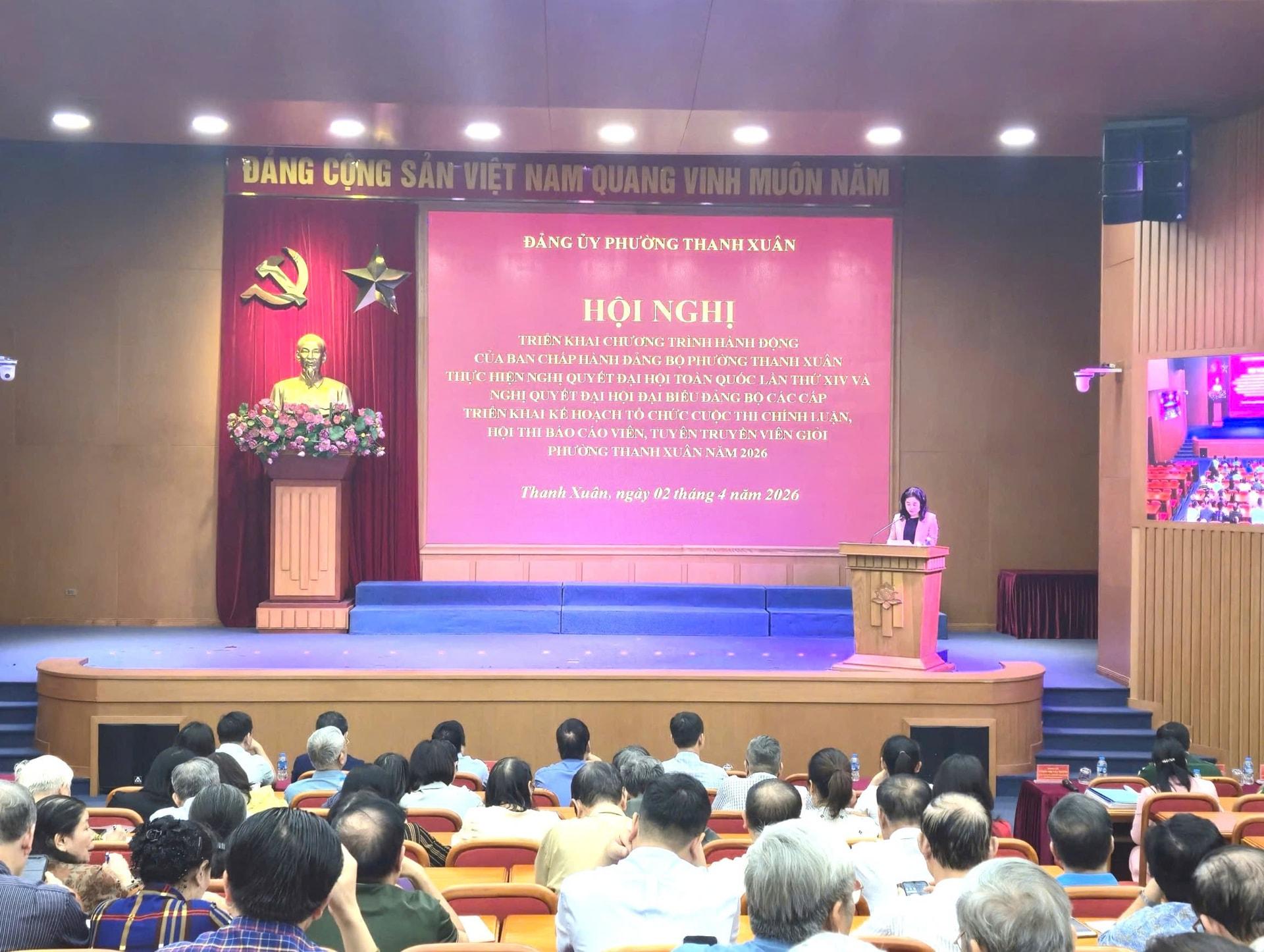 Hội nghị triển khai Chương trình hành động của Ban Chấp hành Đảng bộ phường Thanh Xuân thực hiện Nghị quyết Đại hội đại biểu toàn quốc lần thứ XIV và Nghị quyết đại hội đảng bộ các cấp; triển khai kế hoạch tổ chức Cuộc thi chính luận, Hội thi Báo cáo viên, Tuyên truyền viên giỏi phường Thanh Xuân năm 2026. Ảnh: Tùng Lâm