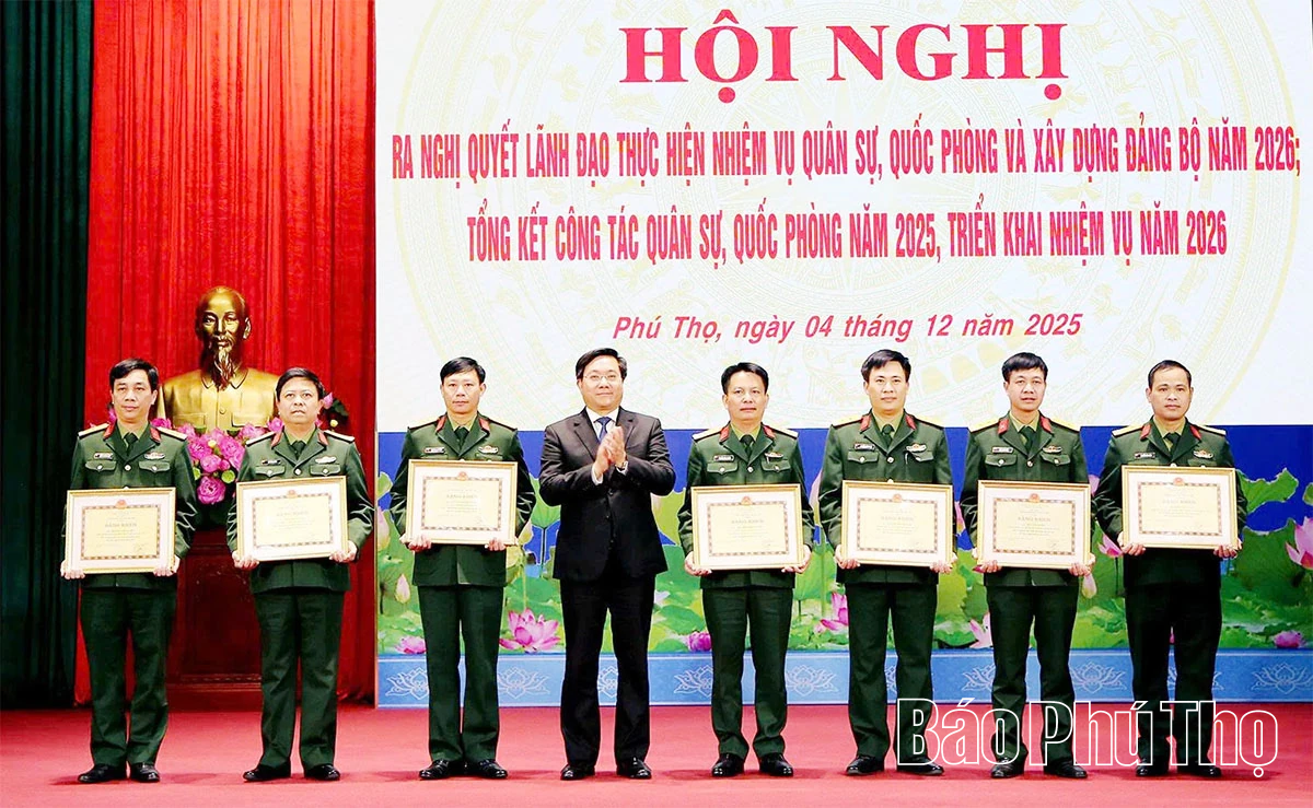 Ra Nghị quyết thực hiện nhiệm vụ quân sự, quốc phòng và xây dựng Đảng bộ năm 2026