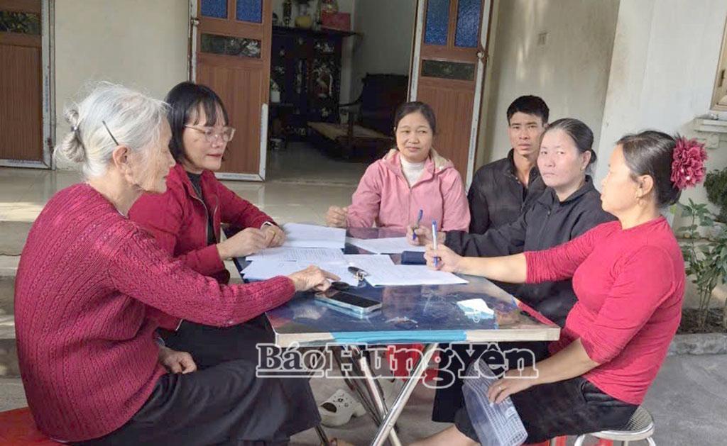 Câu lạc bộ “Nông dân với pháp luật” xã Khoái Châu lồng ghép, tuyên truyền, phổ biếnpháp luật qua công tác hòa giải ở cơ sở.