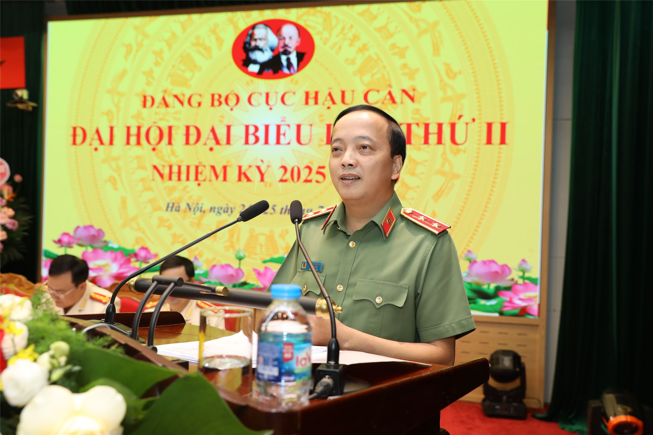 Thứ trưởng Đặng Hồng Đức phát biểu tại Đại hội.