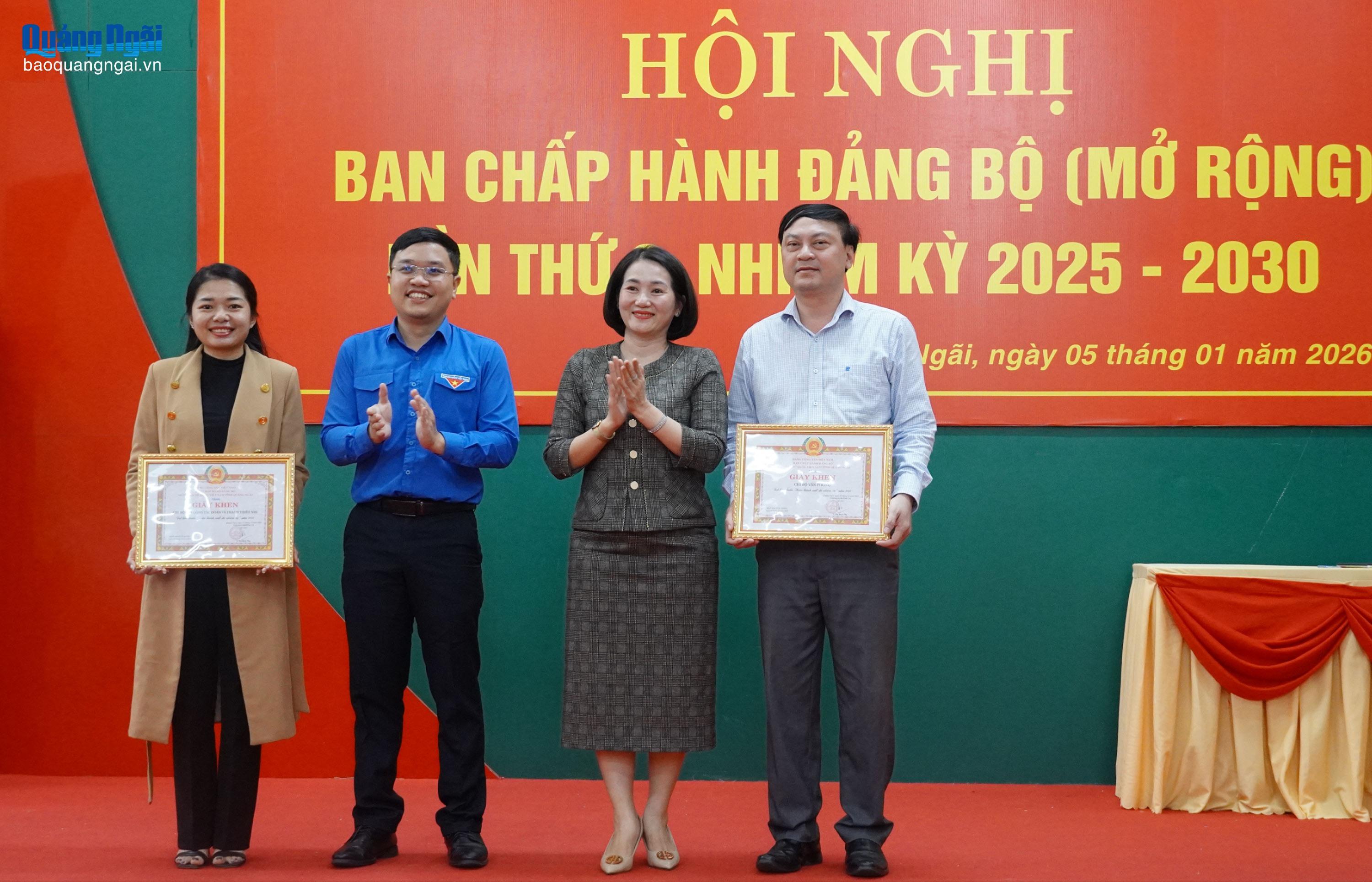B&aacute;o v&agrave; Ph&aacute;t thanh, Truyền h&igrave;nh Quảng Ng&atilde;i