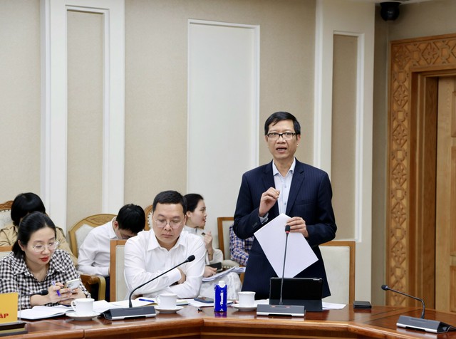 Quyết liệt cắt giảm TTHC, đẩy mạnh chuyển đổi số trong cơ quan nhà nước- Ảnh 3. Quyết liệt cắt giảm TTHC, đẩy mạnh chuyển đổi số trong cơ quan nhà nước- Ảnh 3.