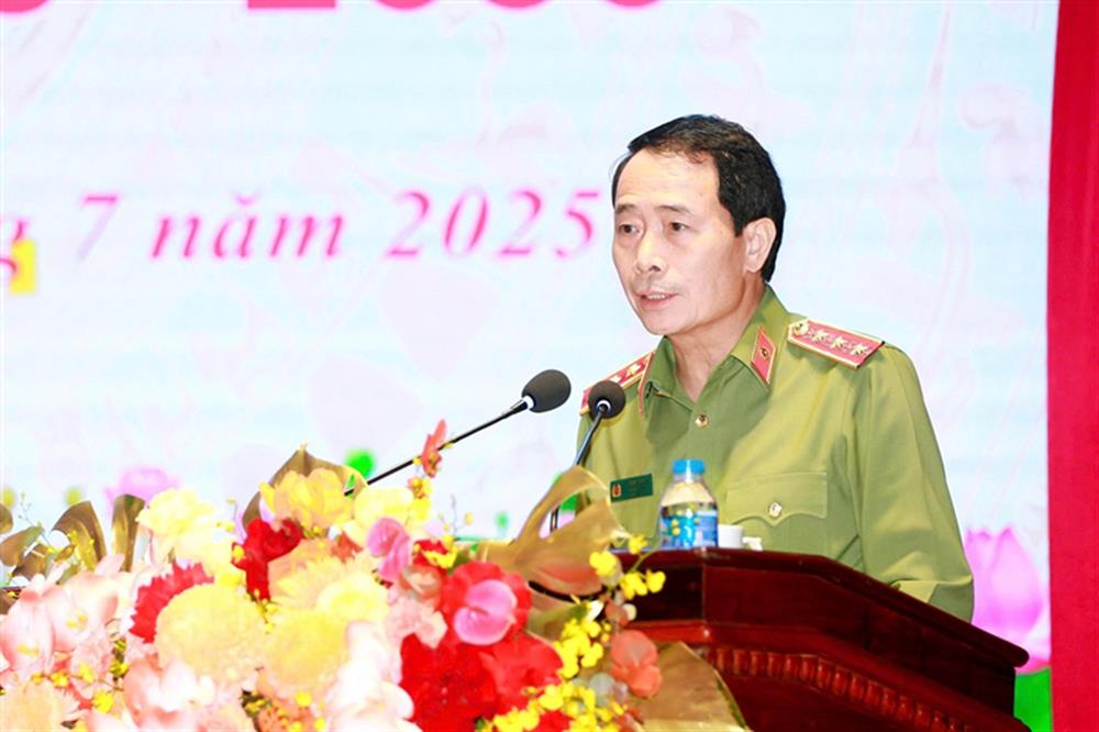 Thứ trưởng Lê Quốc Hùng phát biểu chỉ đạo Đại hội.