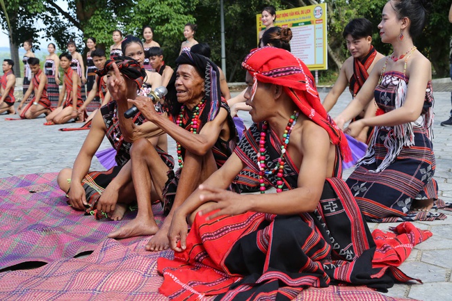Tấc Ka Coong - Nét thiêng trong đời sống người Cơ Tu - Ảnh 1. Tấc Ka Coong - Nét thiêng trong đời sống người Cơ Tu - Ảnh 1.