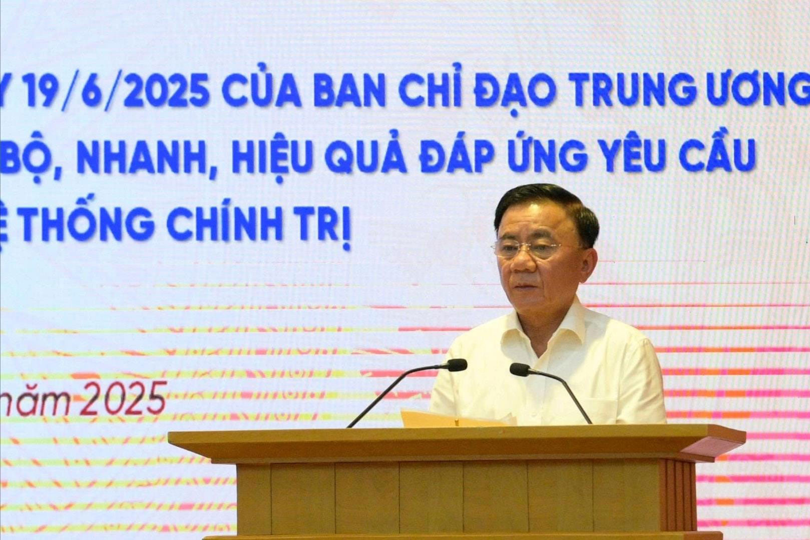 Phát biểu chỉ đạo tại Hội nghị, đồng chí Thường trực Ban Bí thư Trần Cẩm Tú