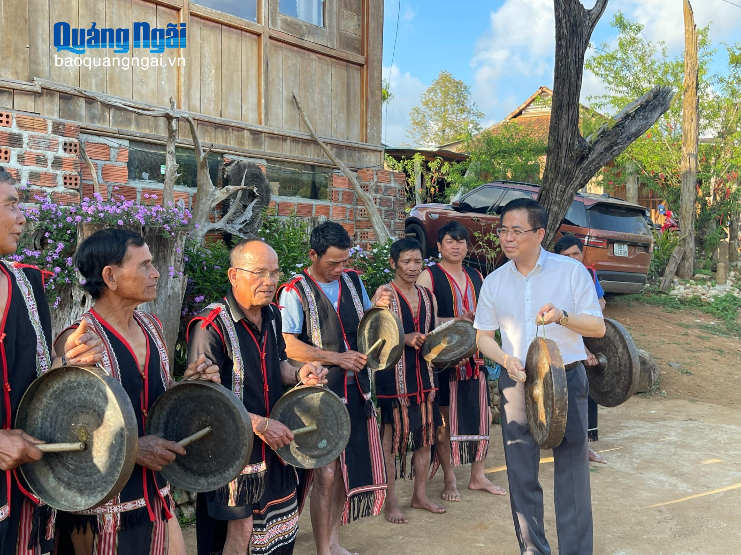 Báo và Phát thanh, Truyền hình Quảng Ngãi