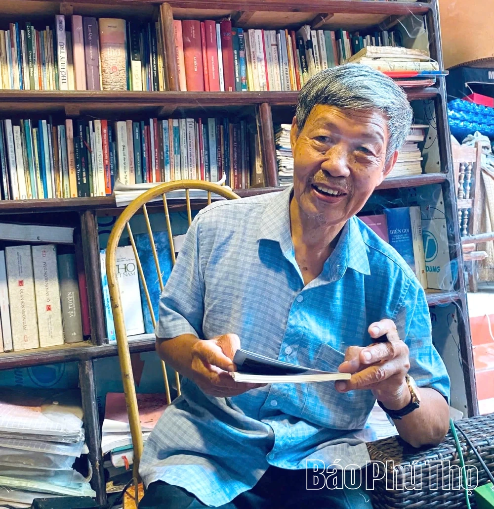 Người đam m&ecirc; viết trường ca