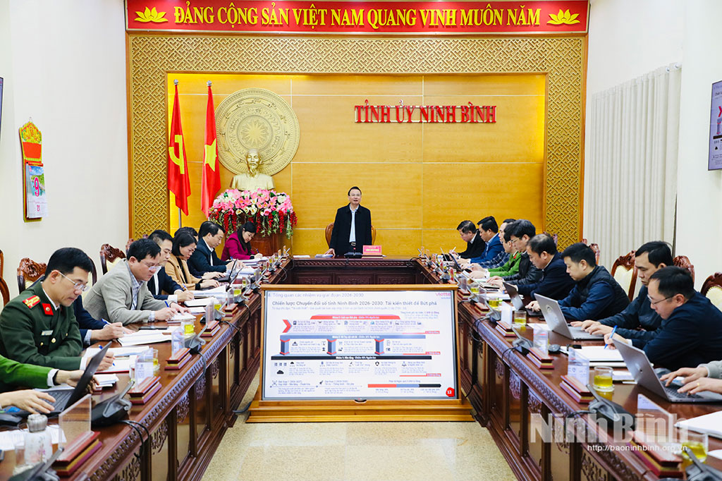 Quang cảnh buổi làm việc.