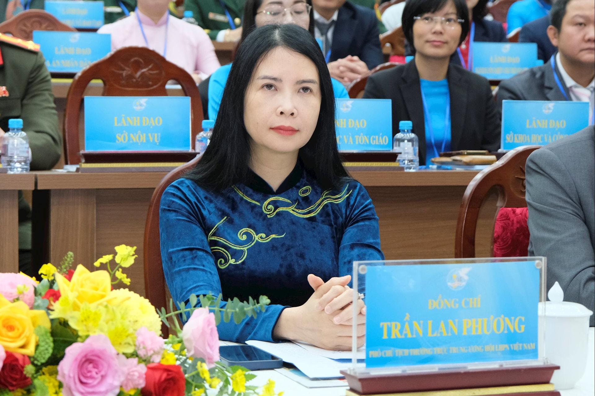 Đồng chí Trần Lan Phương, Uỷ viên Ban Thường vụ, Phó Chủ tịch Thường trực Hội LHPN Việt Nam dự Đại hội 