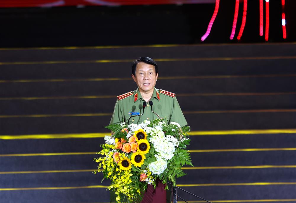 Bộ trưởng Lương Tam Quang phát biểu tại chương trình. 