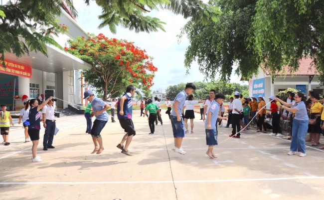 Phong trào xây dựng gia đình, ấp, khu phố văn hóa ở Tây Ninh đạt tỷ lệ trên 95% - Ảnh 1. Phong trào xây dựng gia đình, ấp, khu phố văn hóa ở Tây Ninh đạt tỷ lệ trên 95% - Ảnh 1.