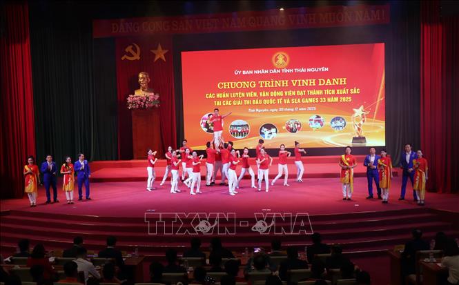 Thái Nguyên: Vinh danh các huấn luyện viên, vận động viên đạt thành tích xuất sắc - Ảnh 3. Thái Nguyên: Vinh danh các huấn luyện viên, vận động viên đạt thành tích xuất sắc - Ảnh 3.