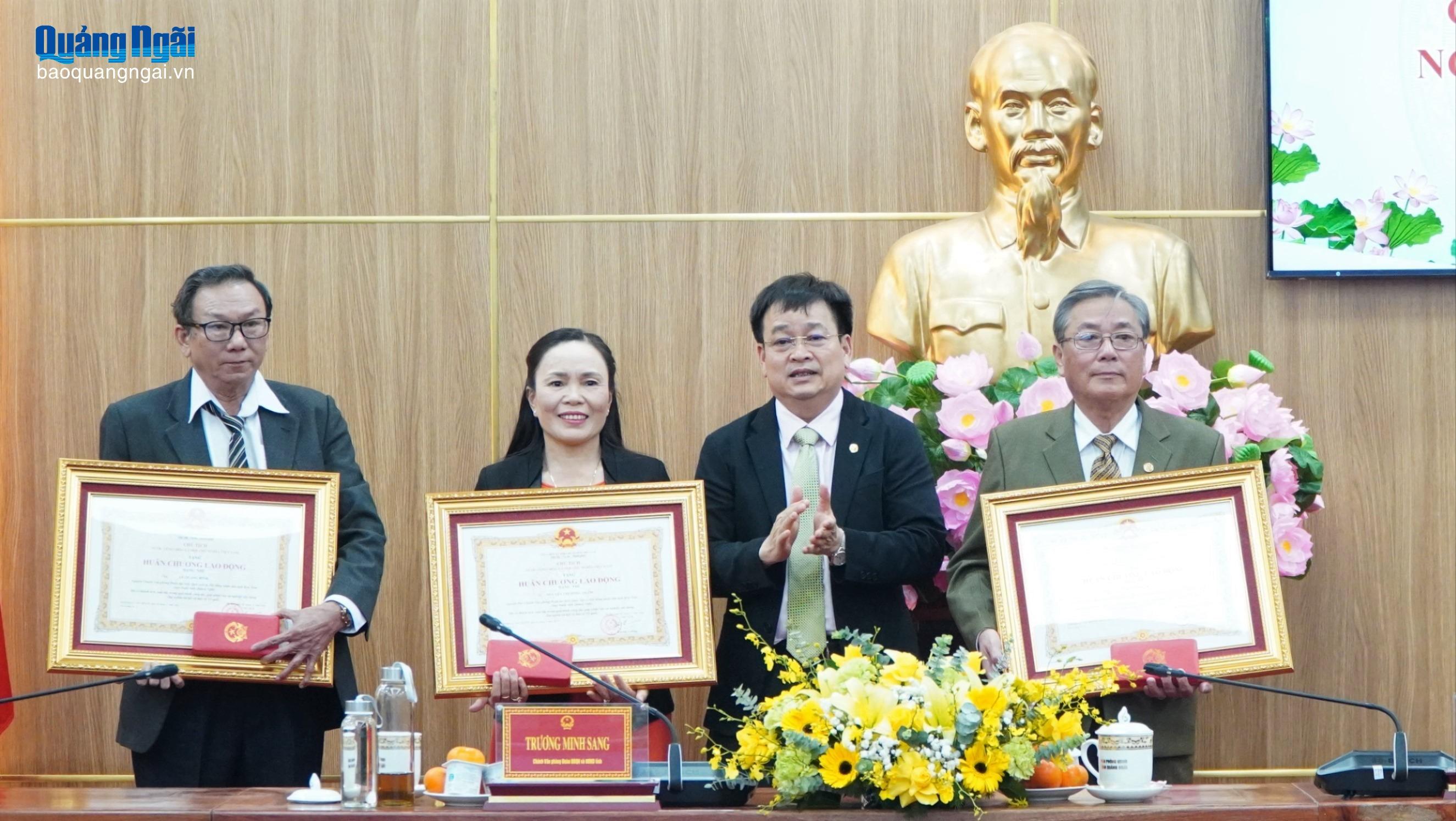 B&aacute;o v&agrave; Ph&aacute;t thanh, Truyền h&igrave;nh Quảng Ng&atilde;i