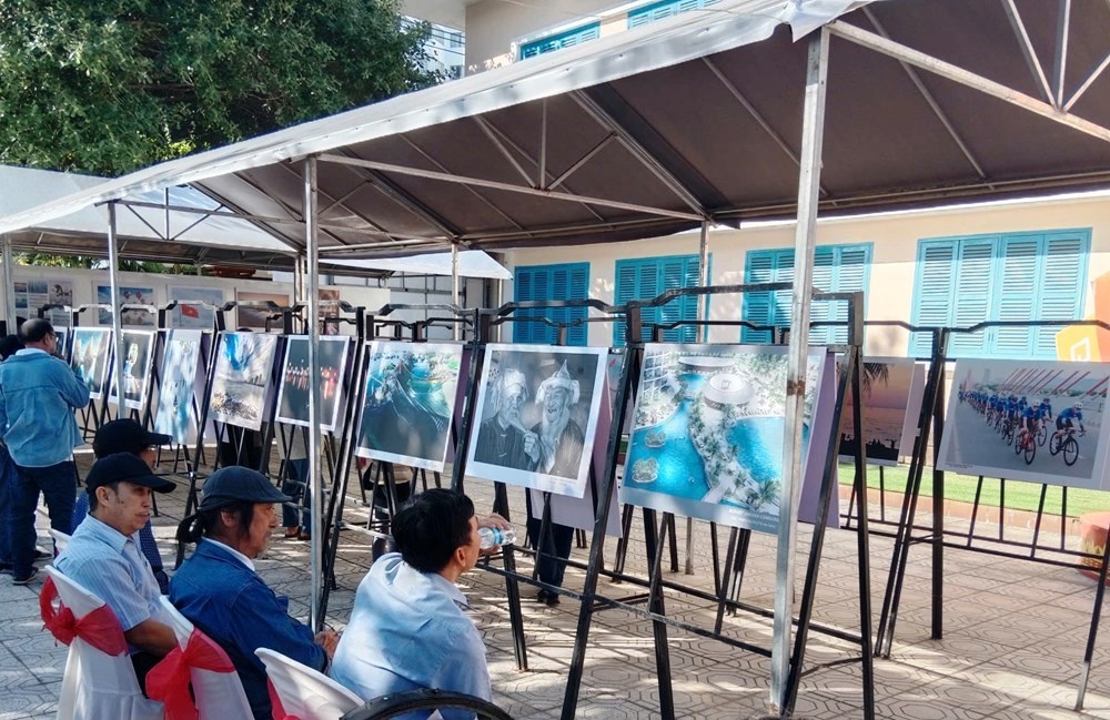 Kh&aacute;nh H&ograve;a: Tổ chức chuỗi hoạt động văn h&oacute;a đặc sắc mừng Tết B&iacute;nh Ngọ 2026 - Ảnh 1.