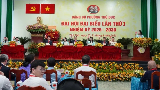 Quang cảnh đại hội