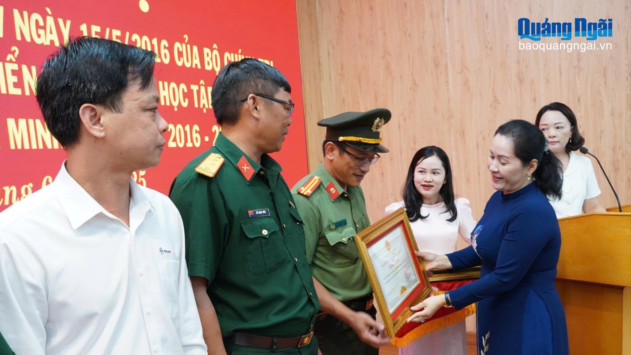 B&aacute;o v&agrave; Ph&aacute;t thanh, Truyền h&igrave;nh Quảng Ng&atilde;i