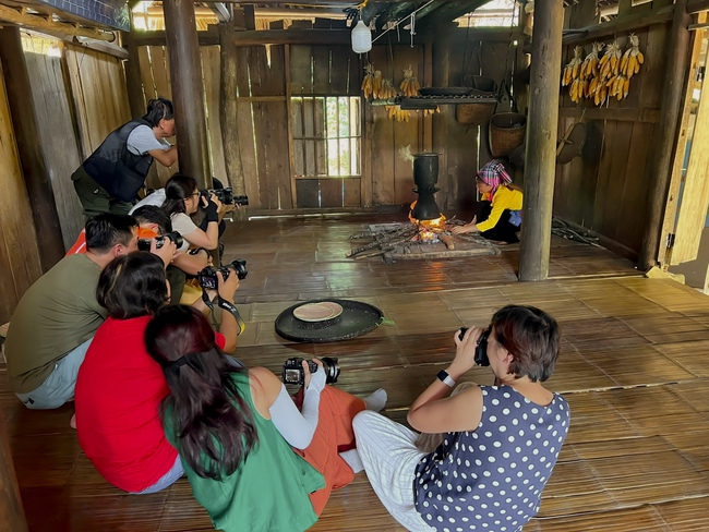 Long Cốc – Phú Thọ: Tiềm năng phát triển du lịch văn hóa và đồi chè hướng đến giảm nghèo bền vững - Ảnh 4. Long Cốc – Phú Thọ: Tiềm năng phát triển du lịch văn hóa và đồi chè hướng đến giảm nghèo bền vững - Ảnh 4.