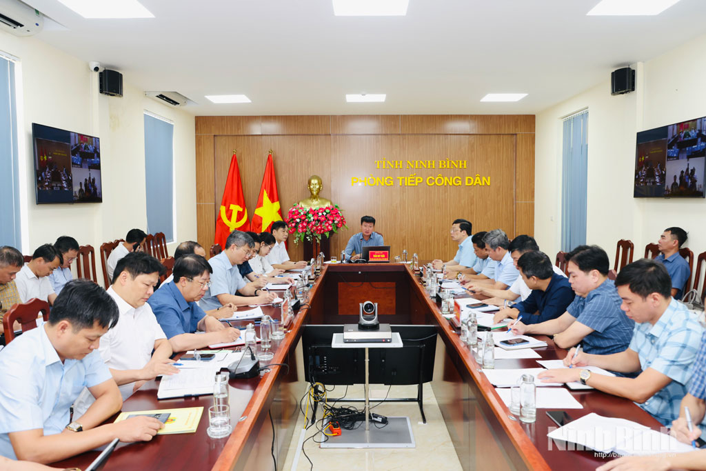 Quang cảnh phiên tiếp công dân.