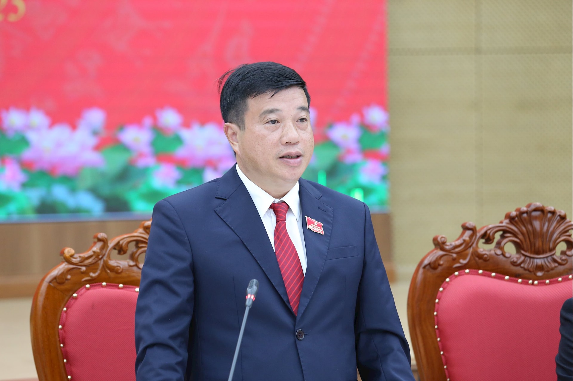 Đồng chí Y Thanh Hà Niê Kđăm phát biểu kết luận buổi họp báo