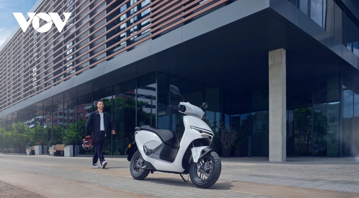 Honda Việt Nam ra mắt xe m&aacute;y điện UC3 v&agrave; c&ocirc;ng bố ch&iacute;nh s&aacute;ch b&aacute;n h&agrave;ng cho CUV e: