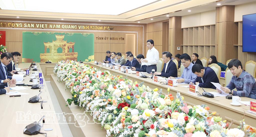 Quang cảnh buổi làm việc.