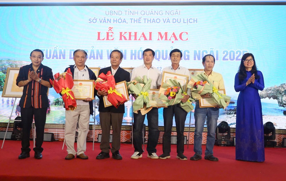 Khai mạc Tuần Di sản Văn h&oacute;a Quảng Ng&atilde;i 2025 - Ảnh 4.