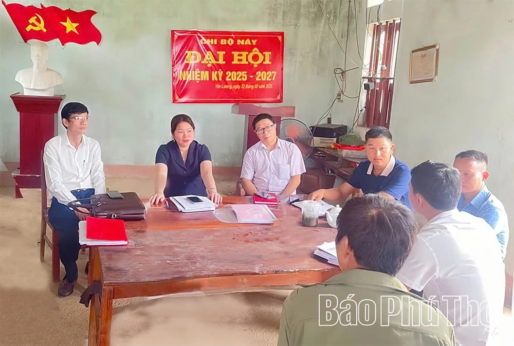 Xây dựng Đảng vững bền từ gốc