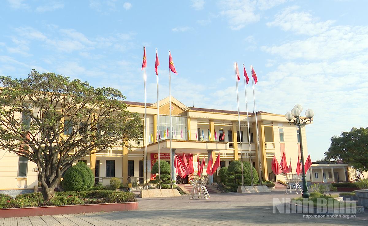 Phường Nguyễn &Uacute;y bước v&agrave;o nhiệm kỳ mới với kh&aacute;t vọng trở th&agrave;nh đ&ocirc; thị du lịch, dịch vụ v&agrave; c&ocirc;ng nghiệp hiện đại.