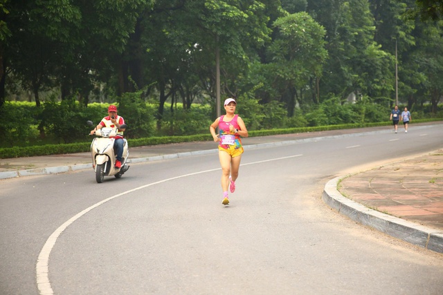 Sôi nổi giải chạy chào mừng 80 năm Ngày truyền thống Văn phòng Chính phủ- Ảnh 6. Sôi nổi giải chạy chào mừng 80 năm Ngày truyền thống Văn phòng Chính phủ- Ảnh 6.