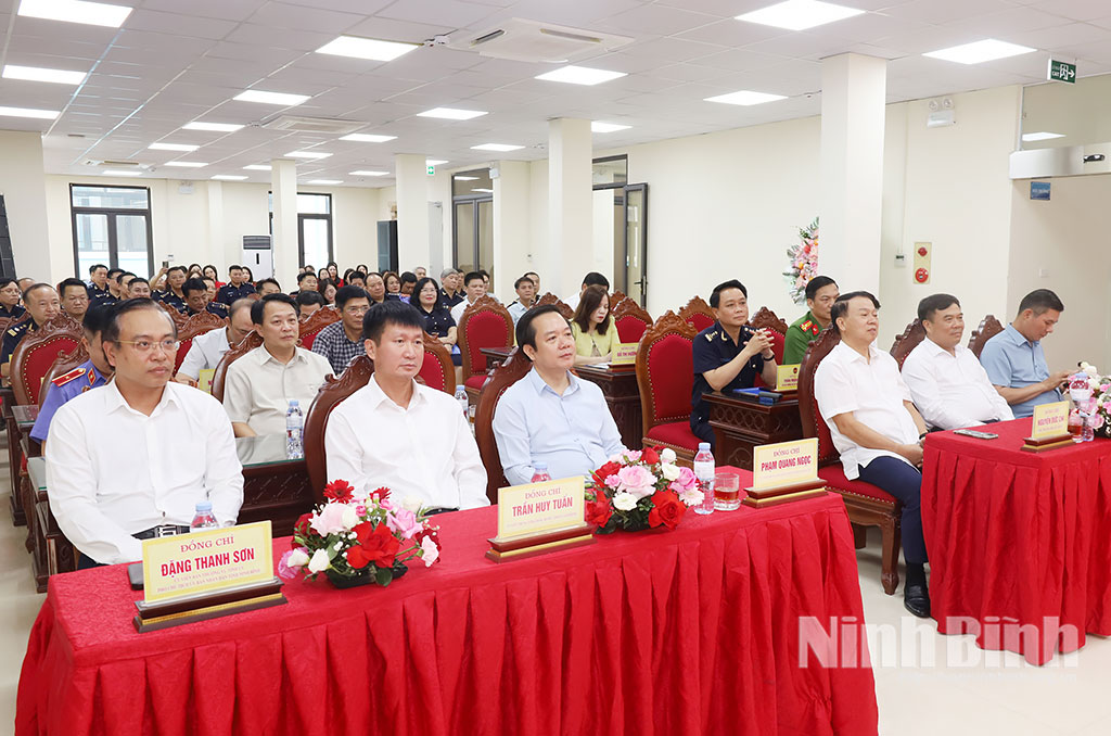 Các đại biểu dự Lễ ra mắt.