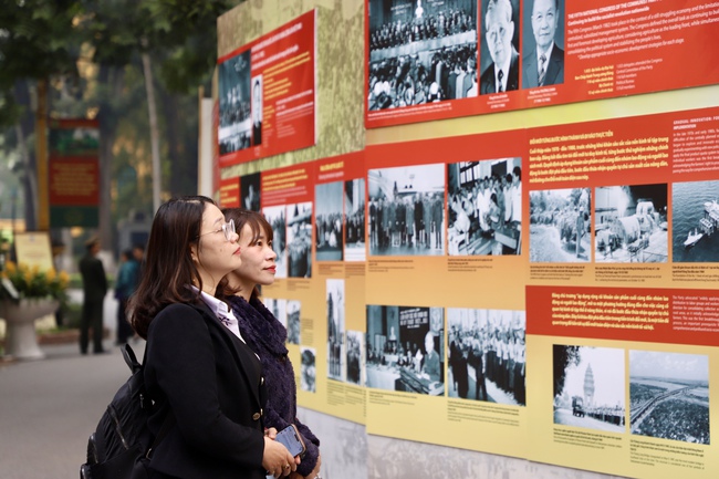 Đặc sắc kh&ocirc;ng gian triển l&atilde;m ch&agrave;o mừng Đại hội đại biểu to&agrave;n quốc lần thứ XIV của Đảng v&agrave; 76 năm quan hệ Việt Nam &ndash; Li&ecirc;n bang Nga  - Ảnh 8.