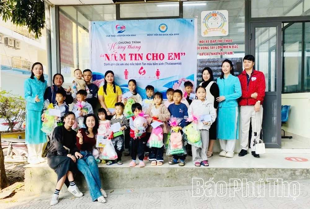 Lan tỏa y&ecirc;u thương từ những tr&aacute;i tim trẻ