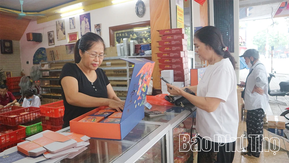 “Giữ lửa” nghề làm bánh trung thu truyền thống