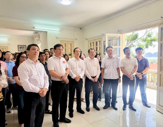 Lan tỏa tinh thần ‘tự soi, tự sửa’, sống giản dị trong đội ngũ cán bộ, đảng viên- Ảnh 3. Lan tỏa tinh thần ‘tự soi, tự sửa’, sống giản dị trong đội ngũ cán bộ, đảng viên- Ảnh 3.