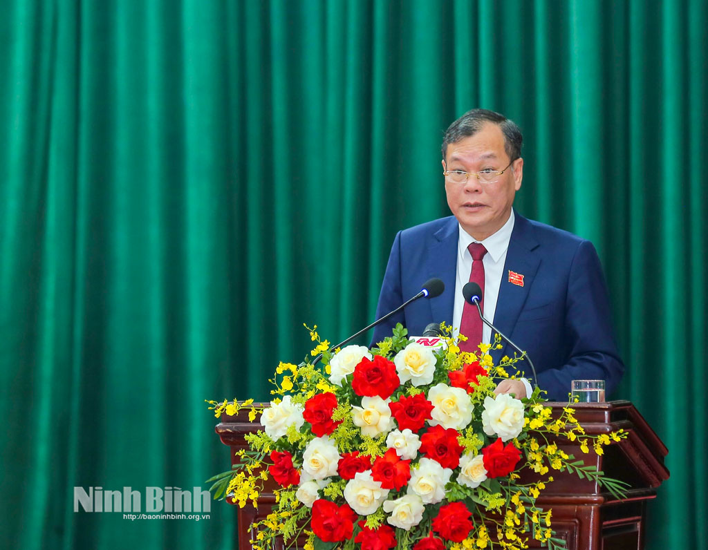 Đồng chí Lê Quốc Chỉnh, Phó Bí thư Tỉnh ủy, Chủ tịch HĐND tỉnh phát biểu bế mạc Kỳ họp.