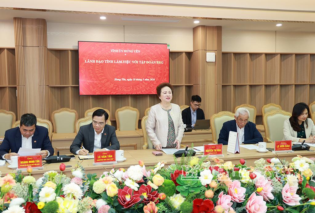 Bà Nguyễn Thị Nga, Chủ tịch Tập đoàn BRG phát biểu tại buổi làm việc.