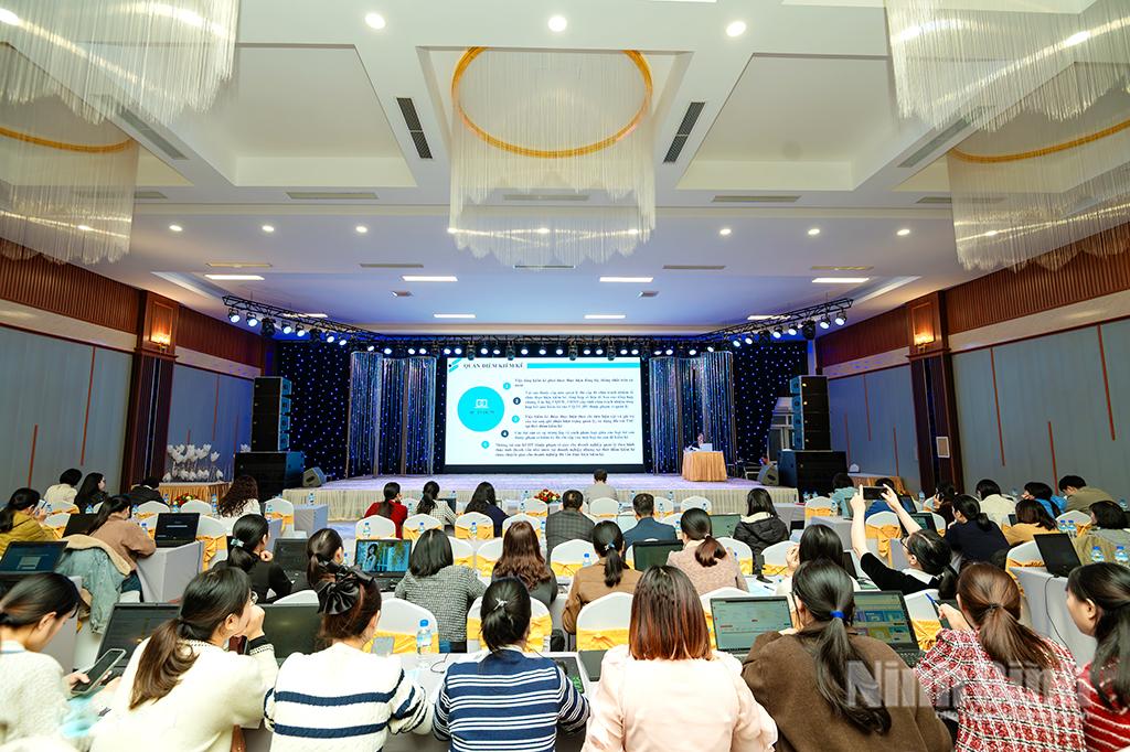 Quang cảnh hội nghị.