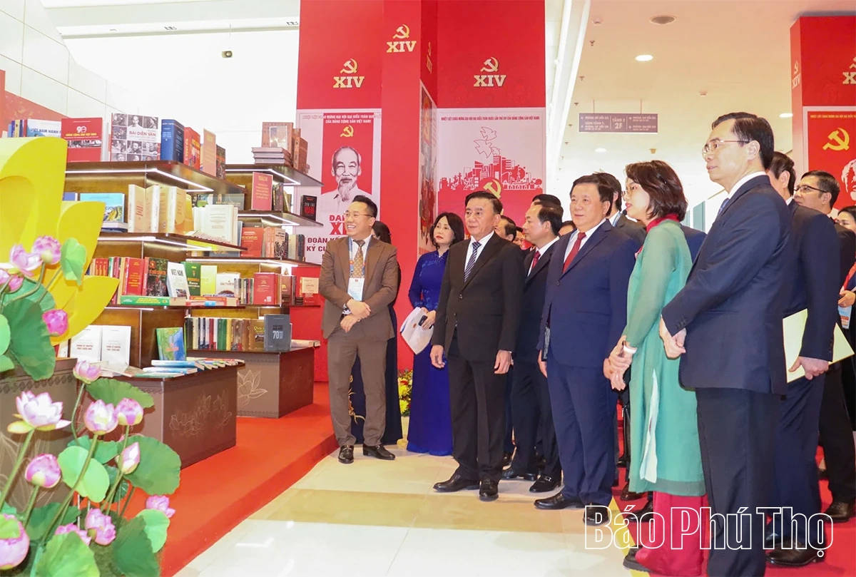 Khai trương Trung t&acirc;m B&aacute;o ch&iacute; phục vụ Đại hội XIV của Đảng