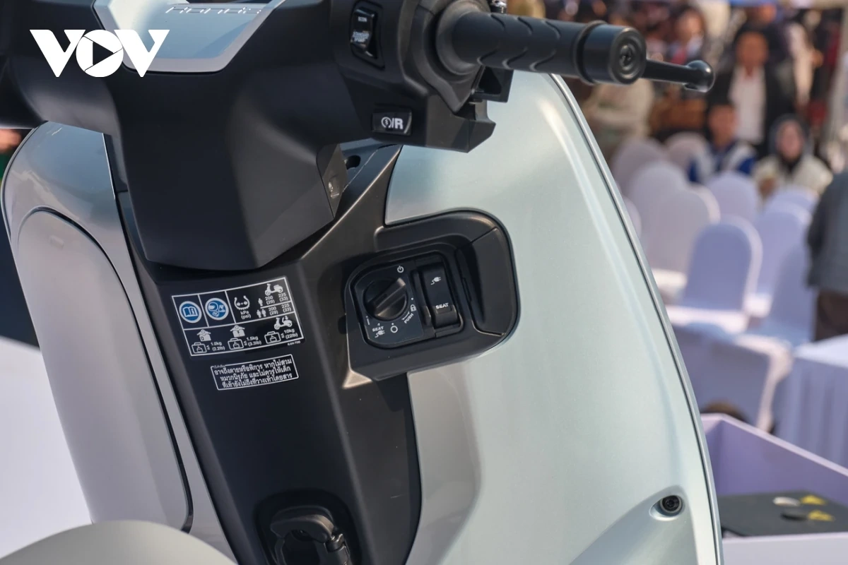 Honda Việt Nam ra mắt xe m&aacute;y điện UC3 v&agrave; c&ocirc;ng bố ch&iacute;nh s&aacute;ch b&aacute;n h&agrave;ng cho CUV e: