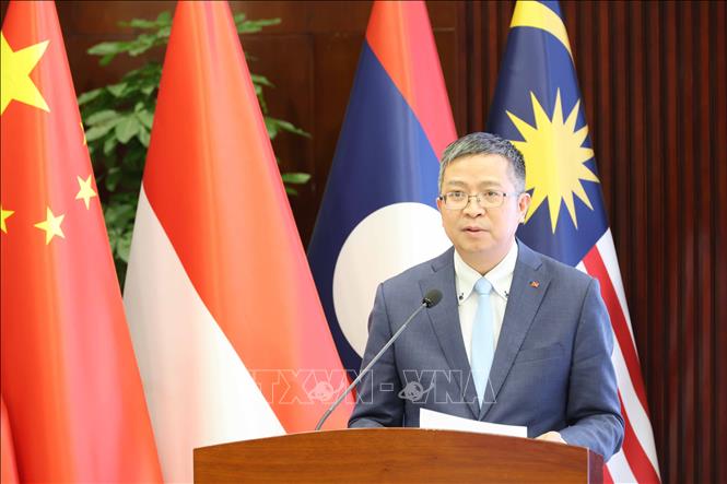 Lan tỏa n&eacute;t đẹp văn h&oacute;a qua 'Đ&ecirc;m Phim Việt Nam' - Ảnh 1.