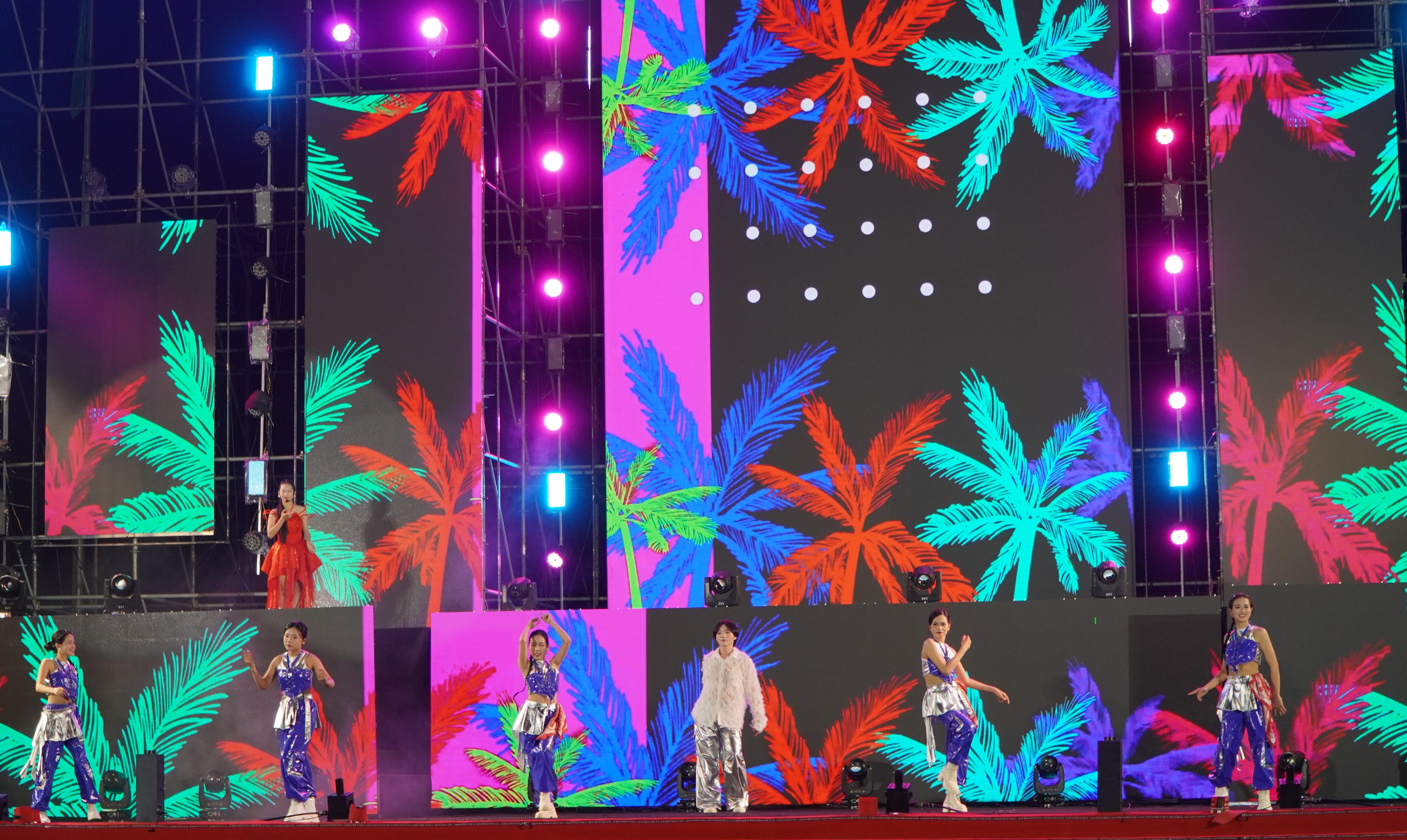 B&aacute;o v&agrave; Ph&aacute;t thanh, Truyền h&igrave;nh Quảng Ng&atilde;i