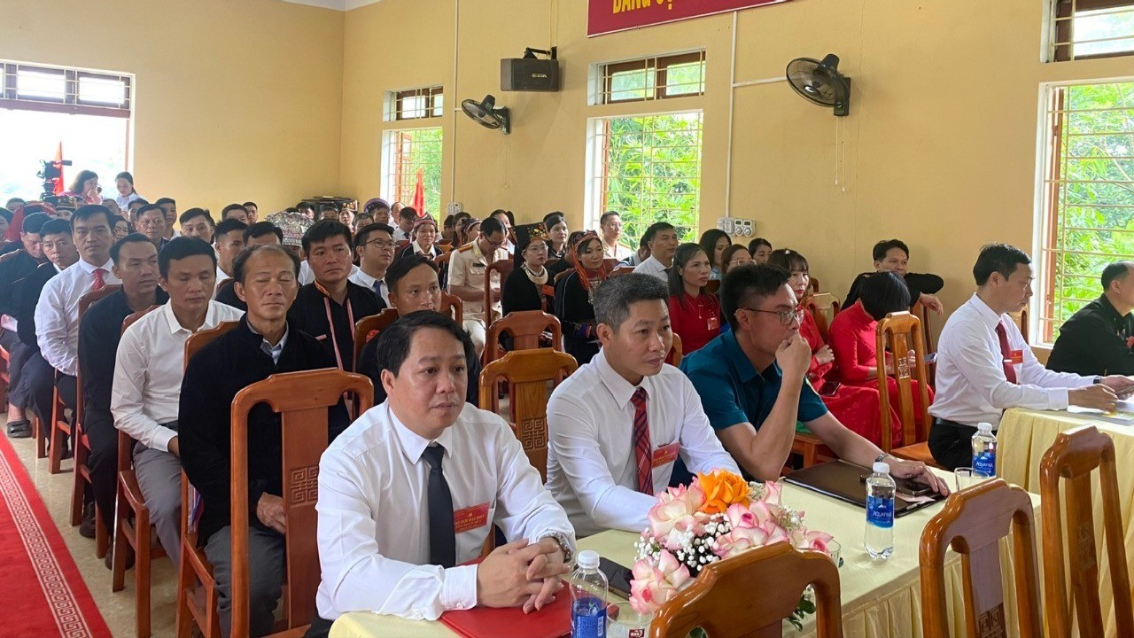 Các đại biểu dự đại hội