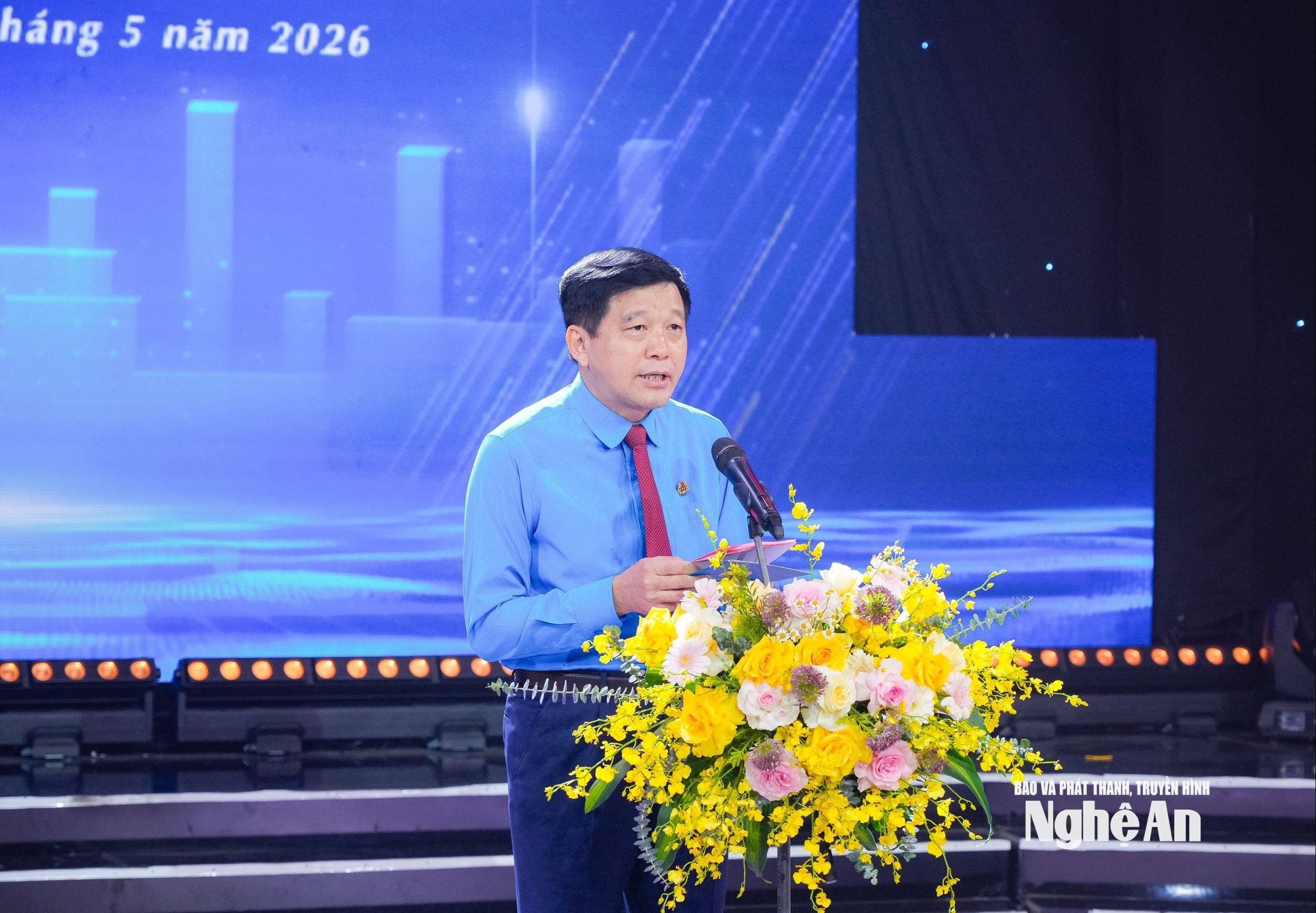 kha văn tám
