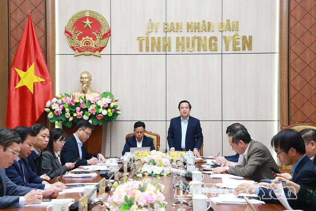 Đồng chí Phạm Quang Ngọc, Phó Bí thư Tỉnh ủy, Chủ tịch UBND tỉnh phát biểu tại hội nghị.